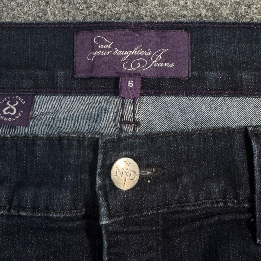 NYDJ Capri Jeans Dark Wash Rhinestone Embellished Lift Tuck Stretch Denim 4
